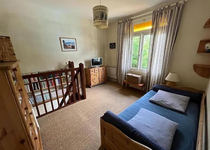 Vakantiehuis Maison A 100 M De La Et Proche Du Centre *