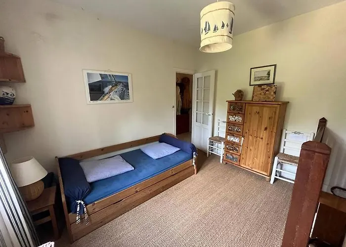 Vakantiehuis Maison A 100 M De La Et Proche Du Centre Jullouville-les-Pins