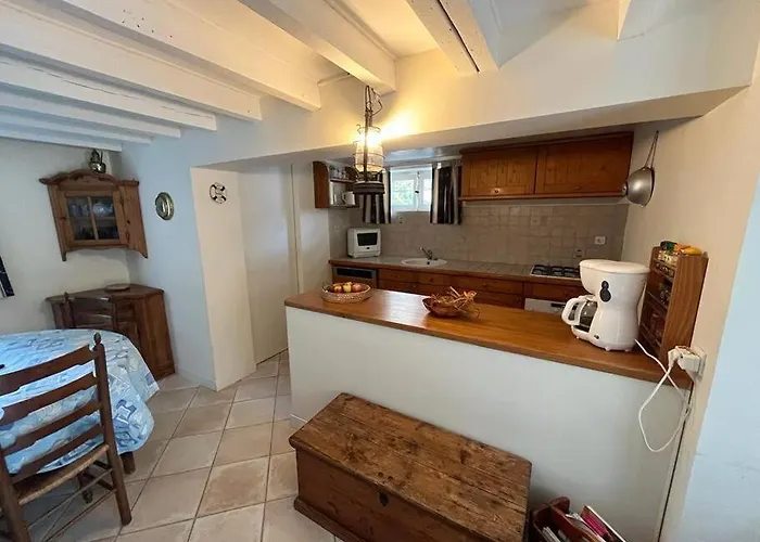 Maison A 100 M De La Et Proche Du Centre Vakantiehuis Jullouville-les-Pins